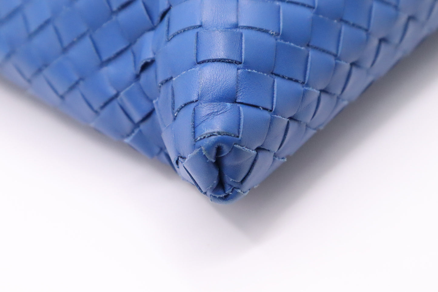 Bottega Veneta Crossbody in Blue Intrecciato Leather
