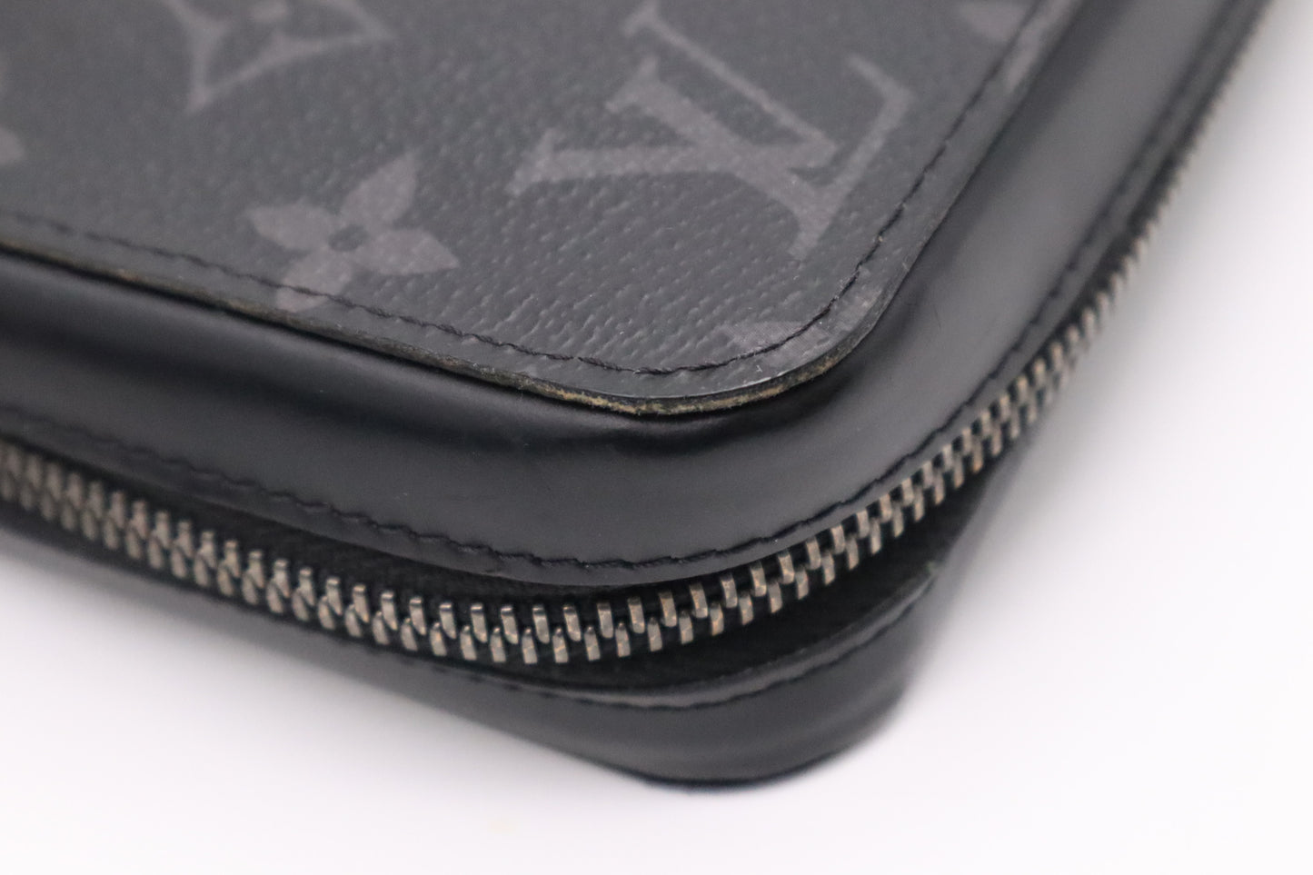 Louis Vuitton Zippy XL Wallet in Monogram Eclipse Canvas