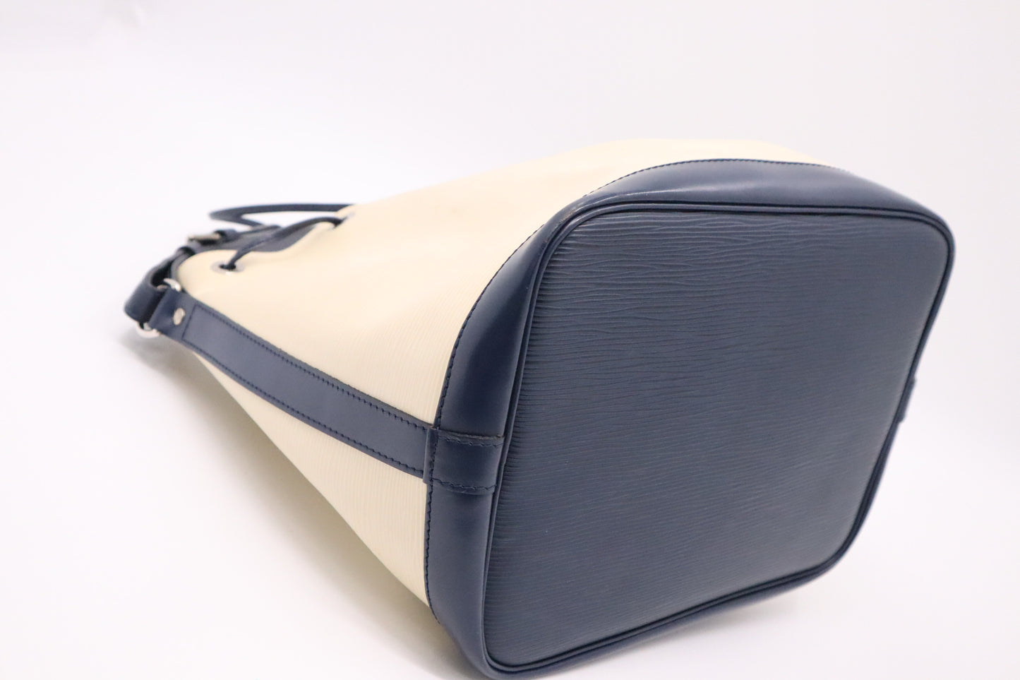 Louis Vuitton Petit Noe in Cream Epi Leather
