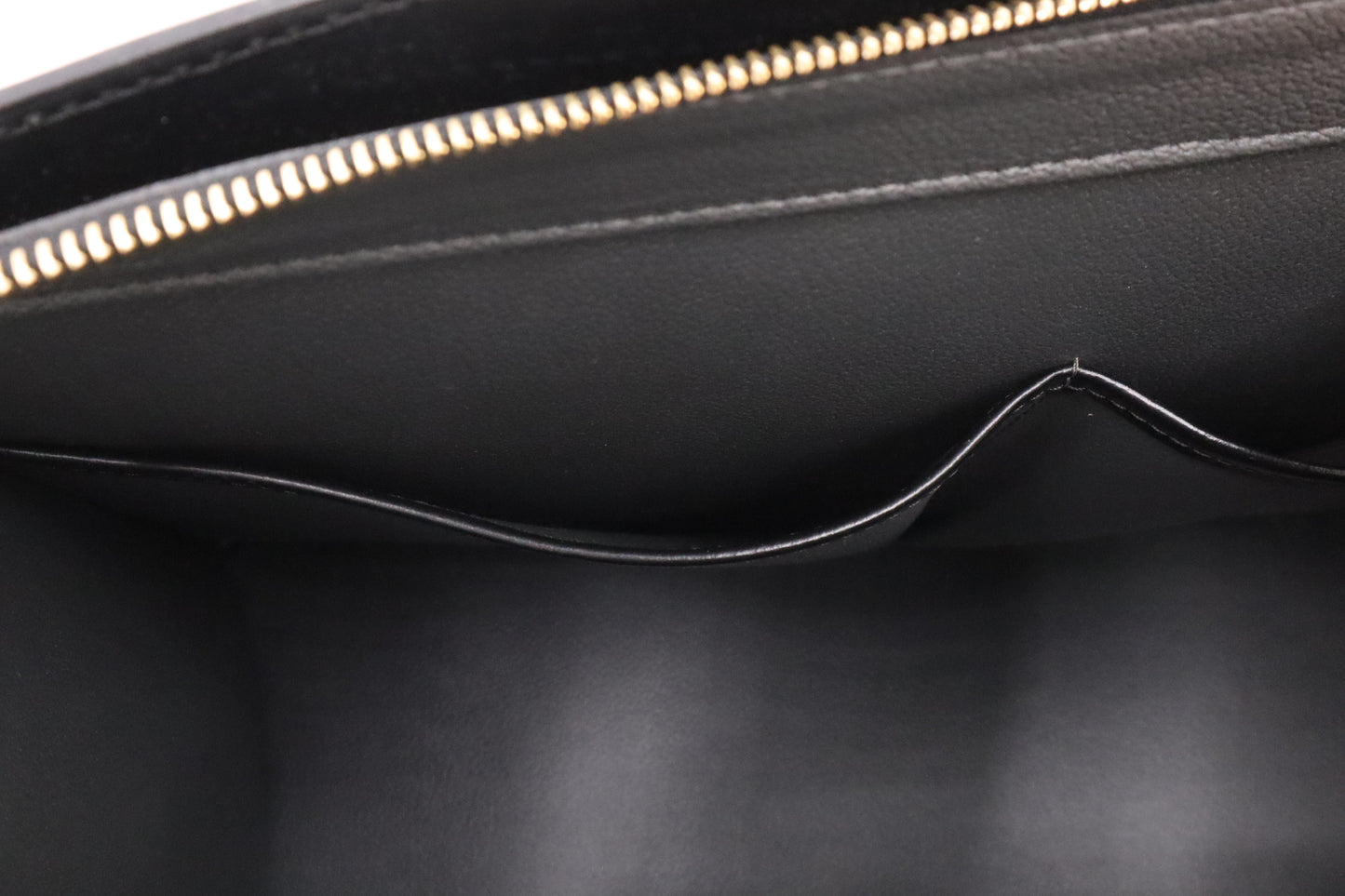 Louis Vuitton Riviera in Black Epi Leather
