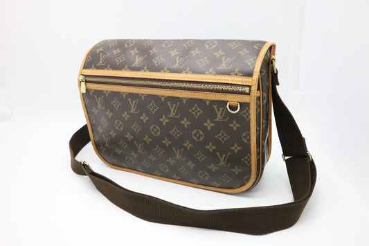 Louis Vuitton Bosphore GM Messenger Bag in Monogram Canvas