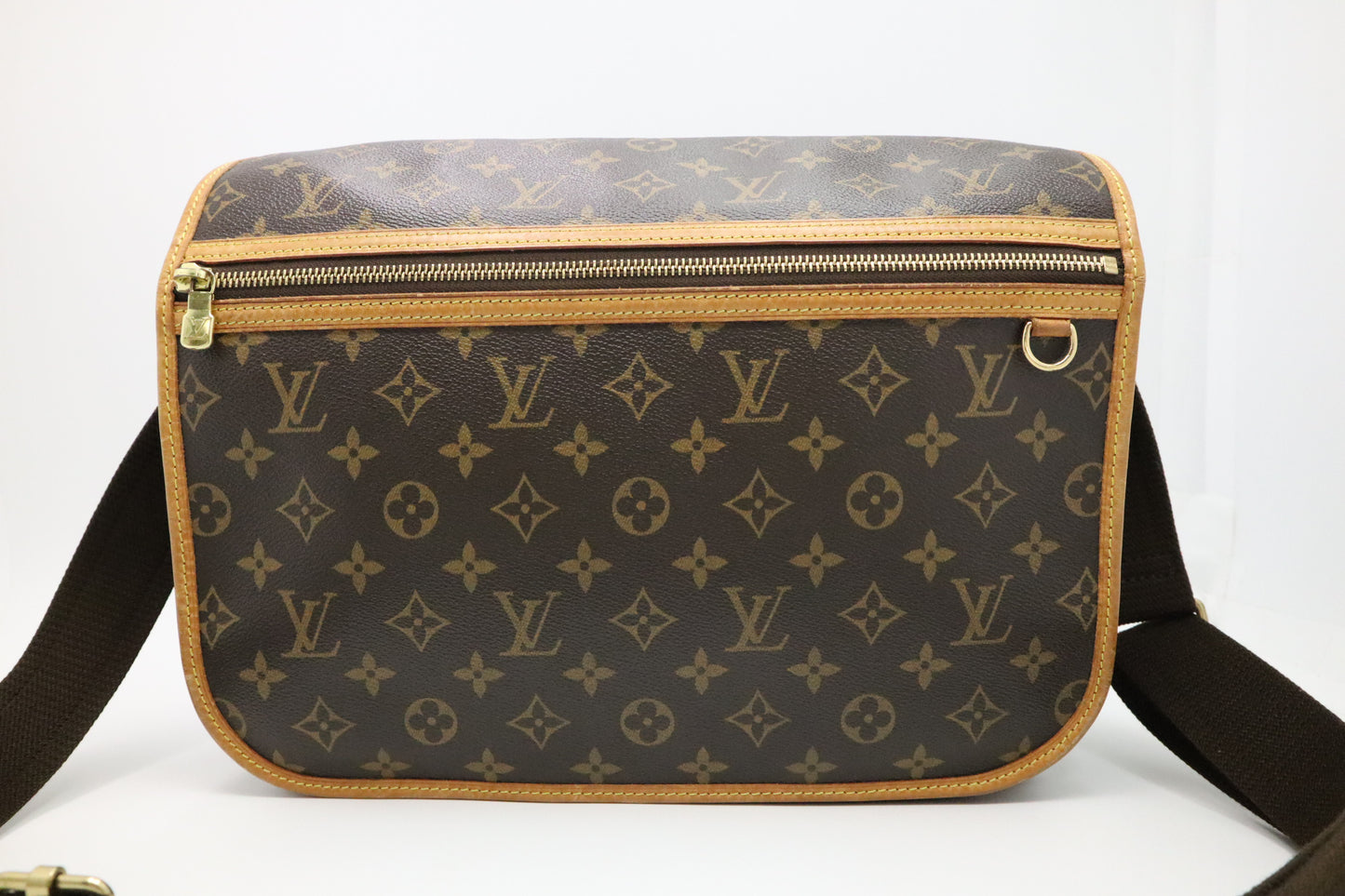 Louis Vuitton Bosphore GM Messenger Bag in Monogram Canvas