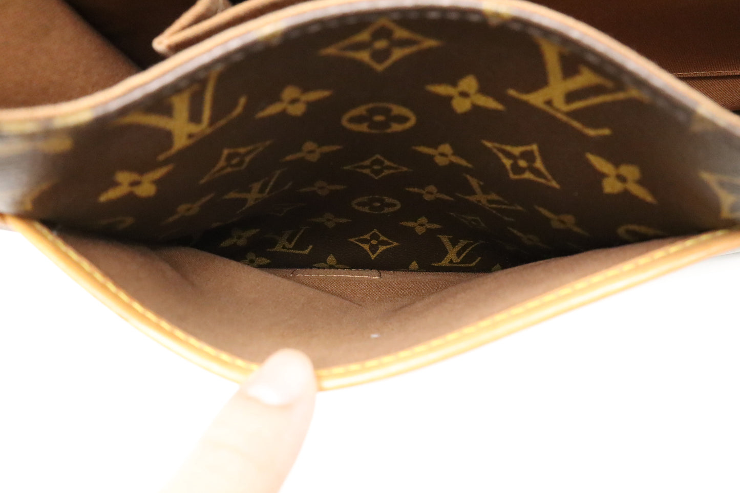 Louis Vuitton Bosphore GM Messenger Bag in Monogram Canvas