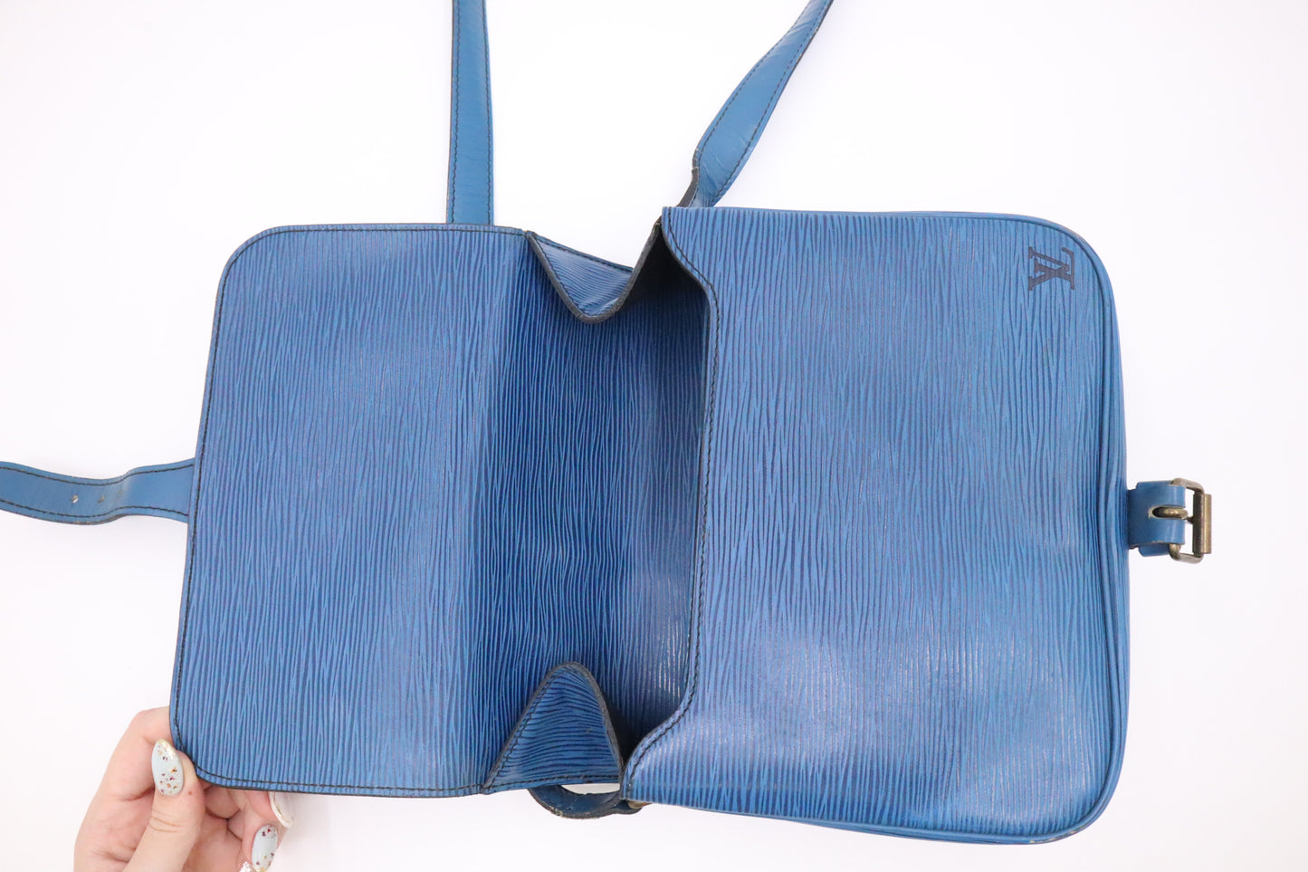 Louis Vuitton Cartouchiere MM in Epi Blue Leather