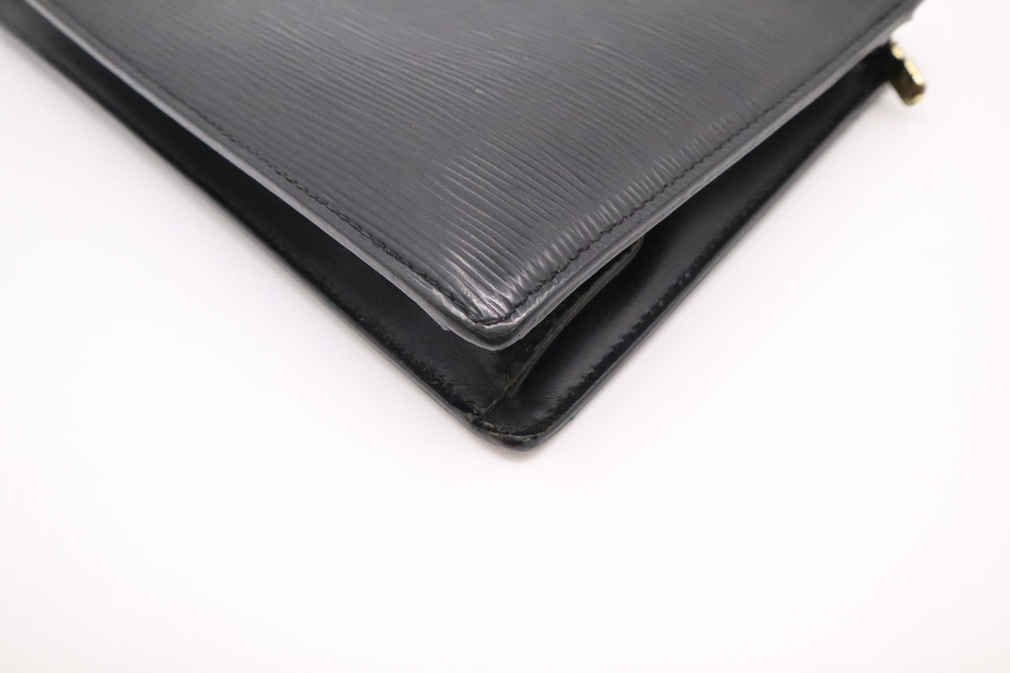 Louis Vuitton Clutch Bag in  Black Epi Trousse Crete Leather