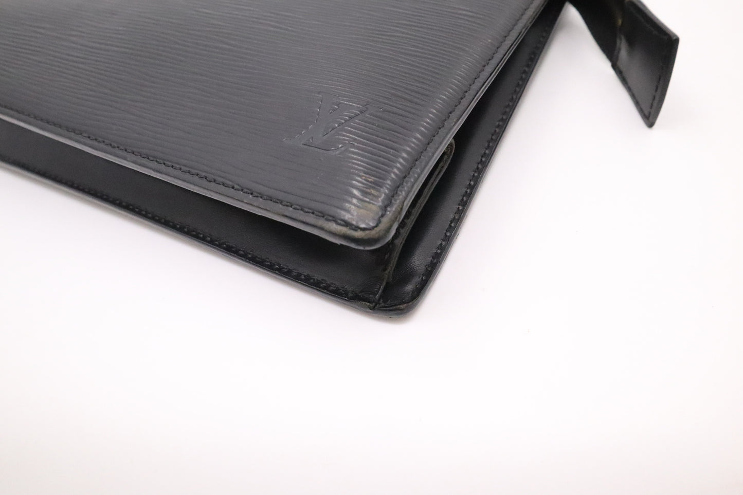 Louis Vuitton Clutch Bag in  Black Epi Trousse Crete Leather
