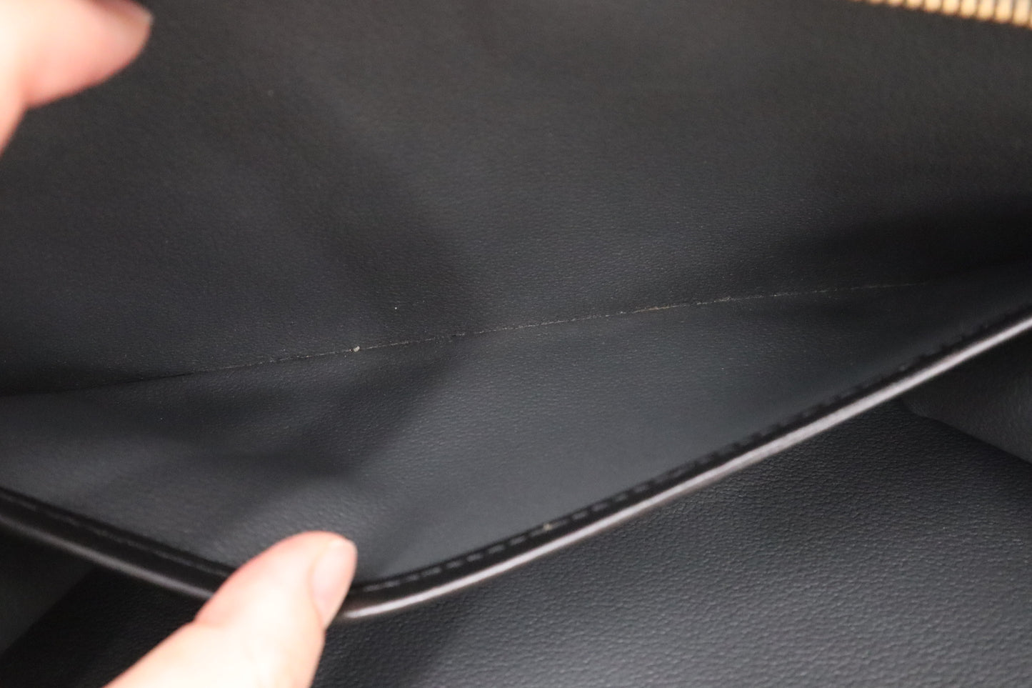 Louis Vuitton Clutch Bag in  Black Epi Trousse Crete Leather