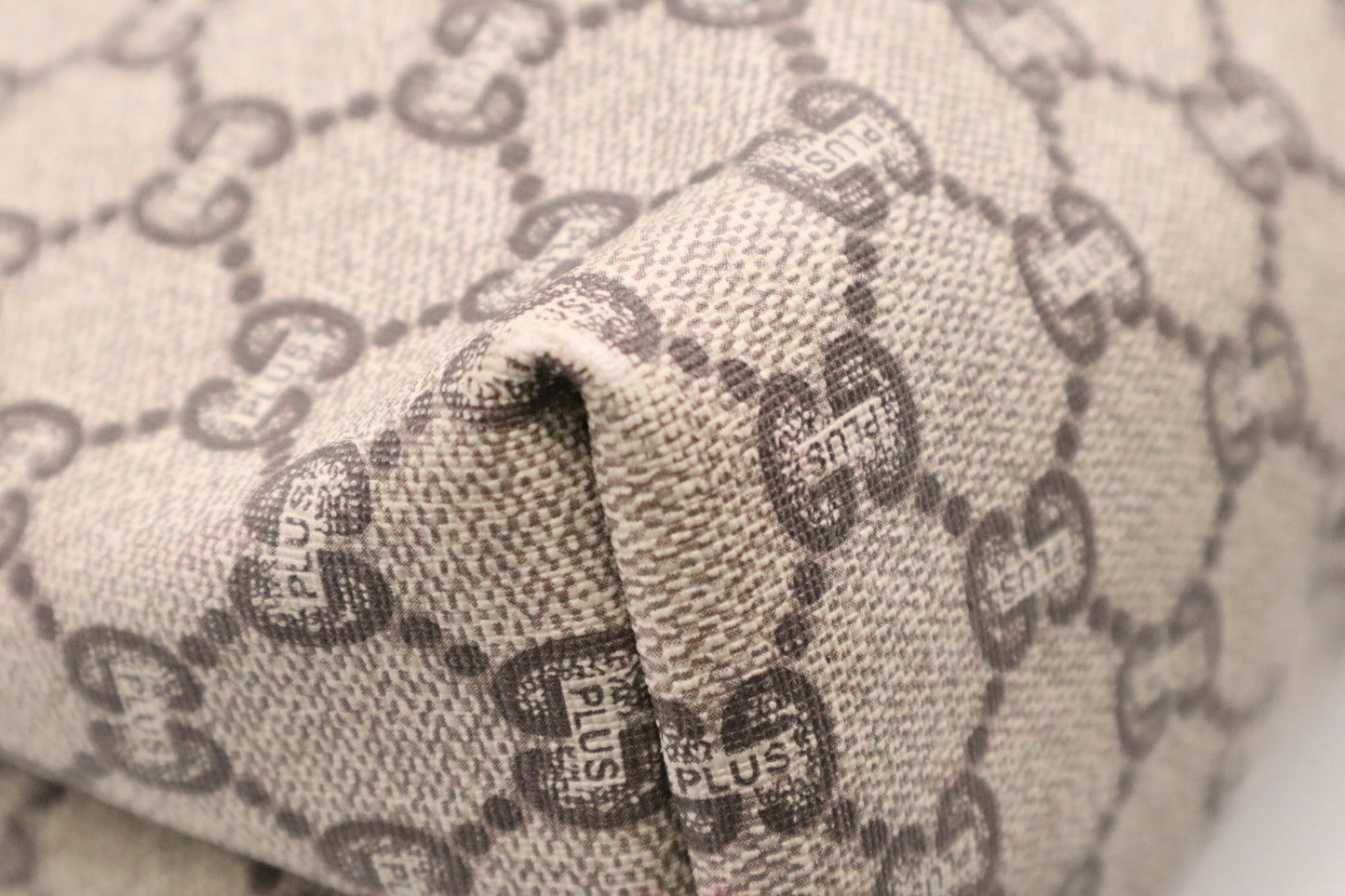 Gucci Plus Sherry Line Tote in GG Canvas