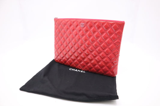 Chanel Clutch in Pink Patent Leather