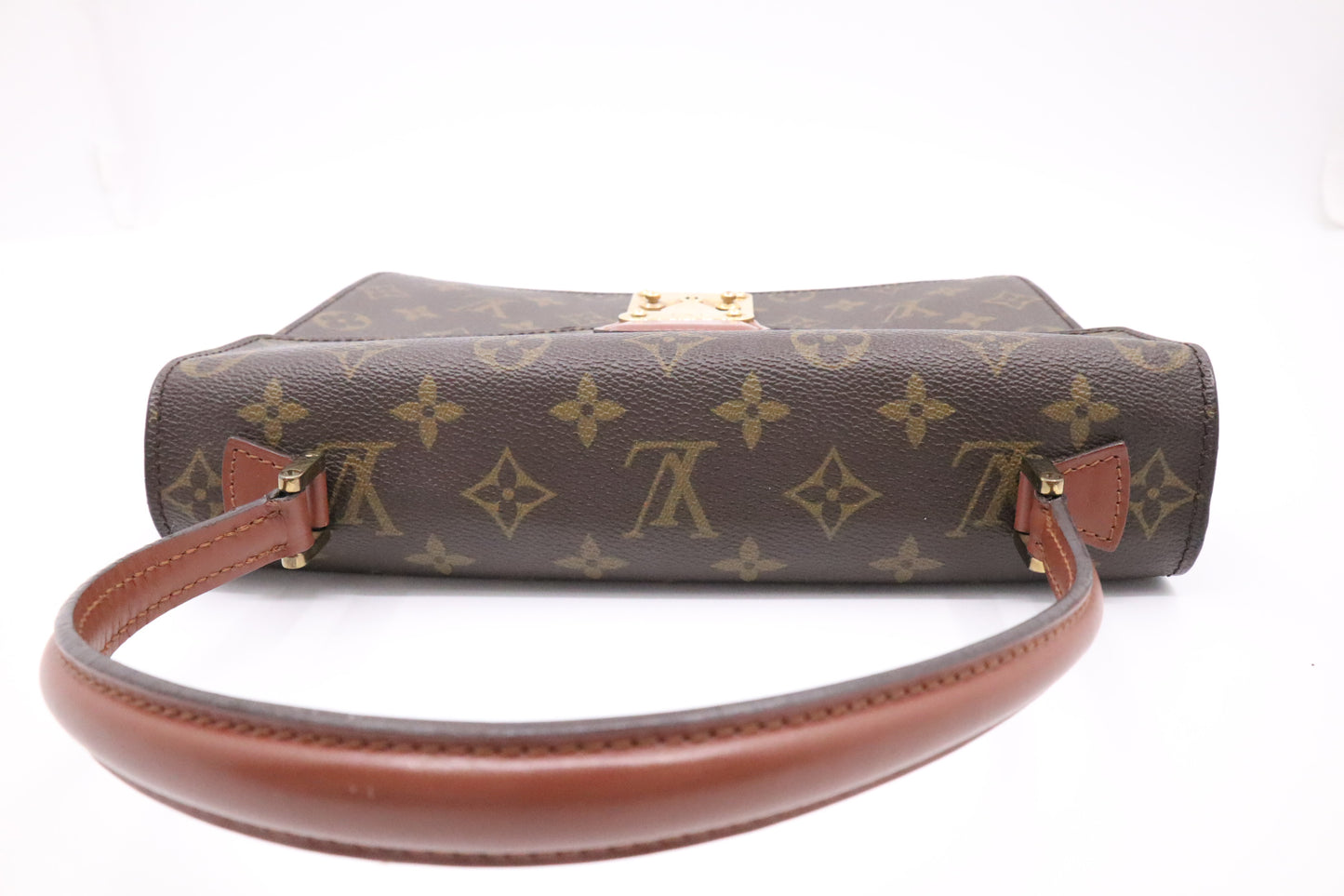 Louis Vuitton Concorde in Monogram Canvas