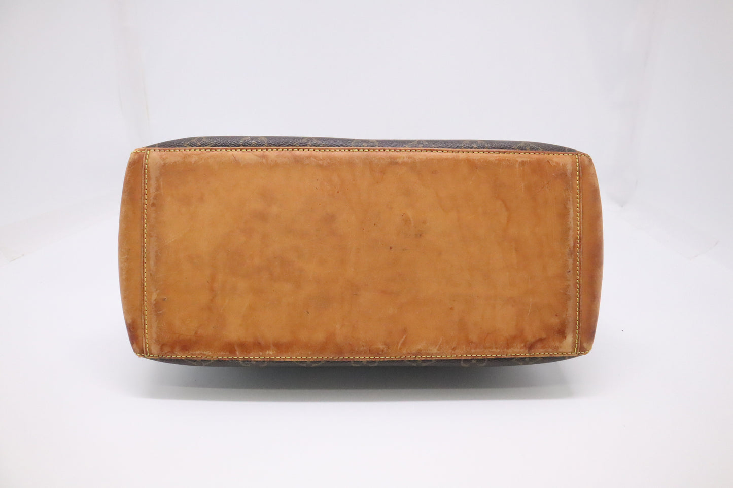 Louis Vuitton Cabas Mezzo in Monogram Canvas