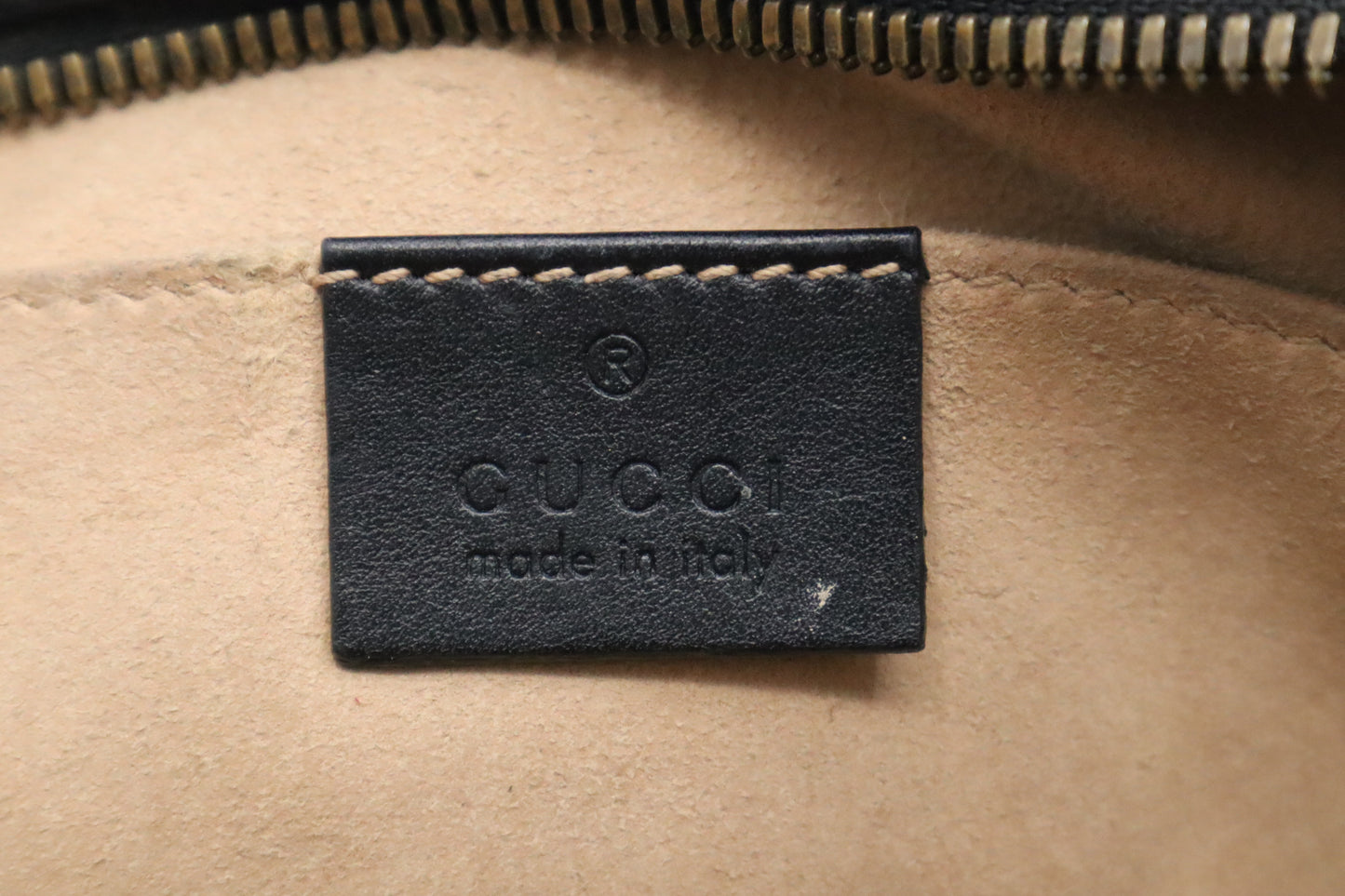 Gucci Marmont Shoulder Bag in Black Leather
