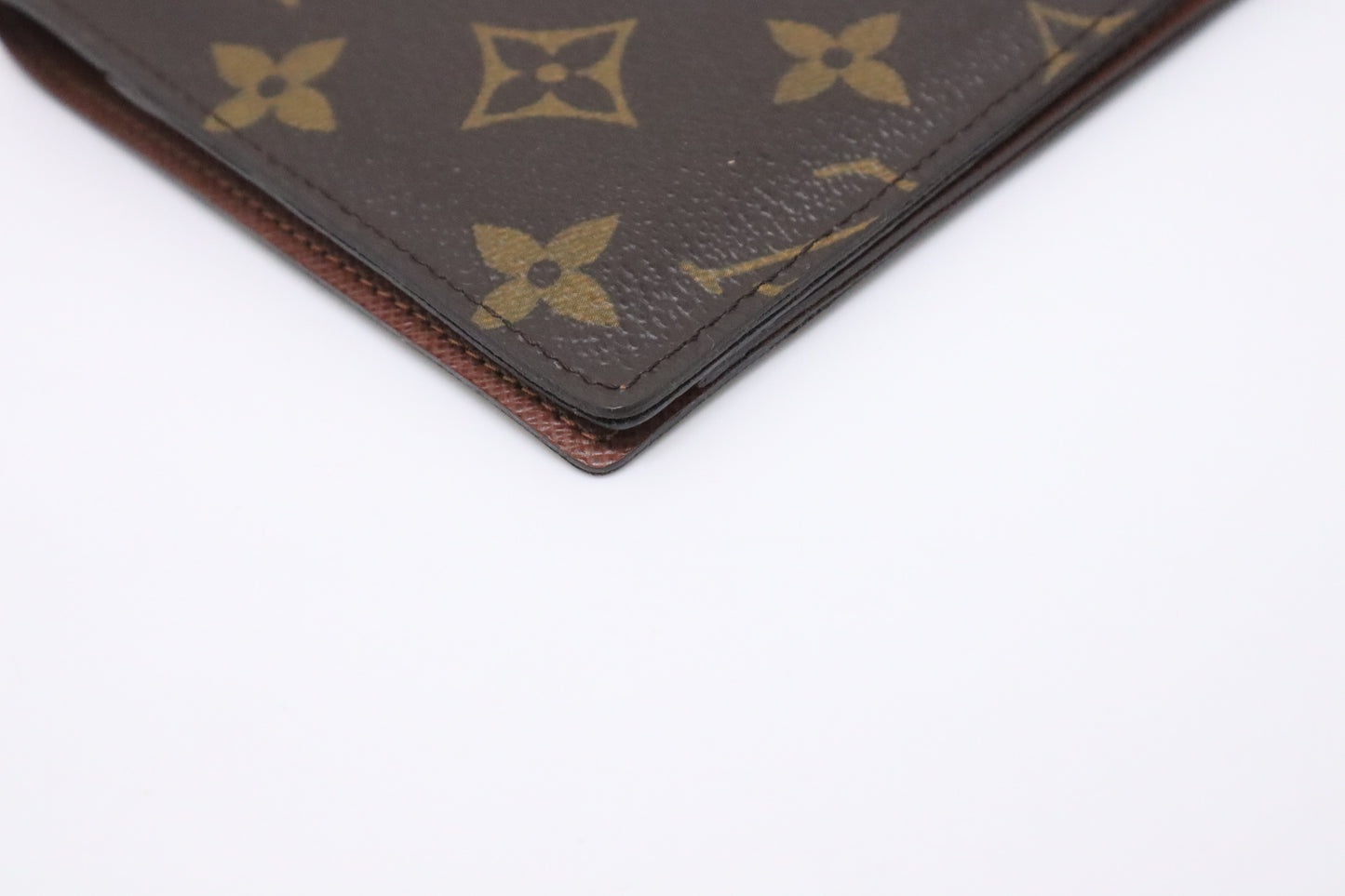 Louis Vuitton Passport Case in Monogram Canvas