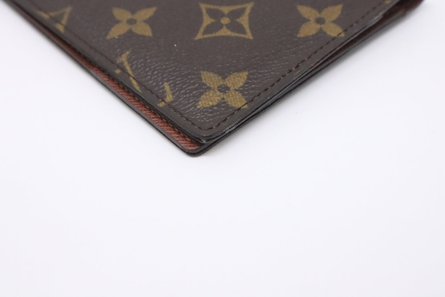 Louis Vuitton Passport Case in Monogram Canvas