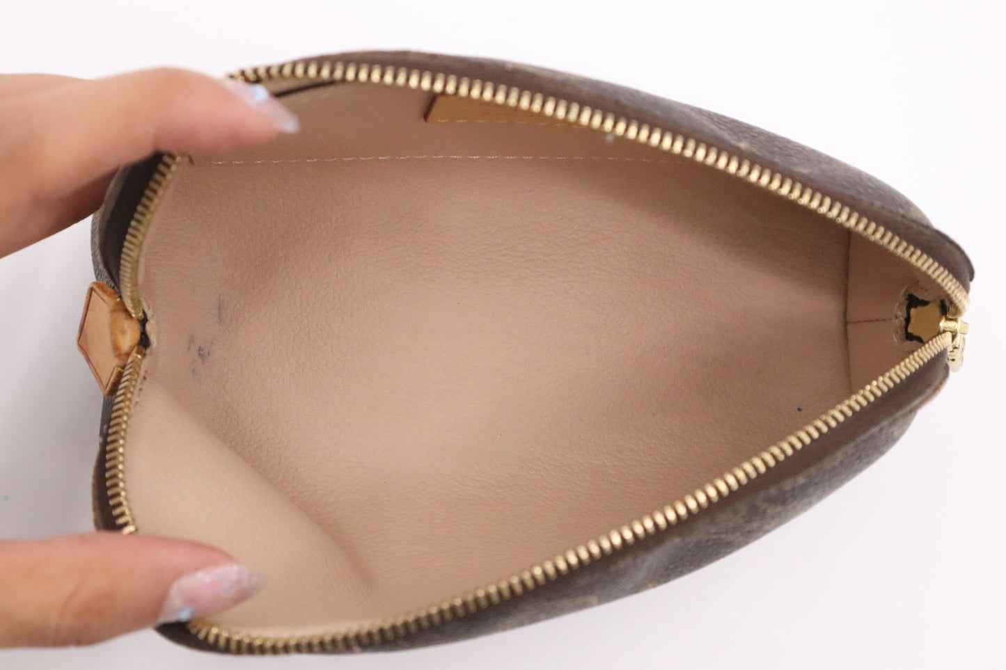 Louis Vuitton Pochette Cosmetics PM in Monogram Canvas