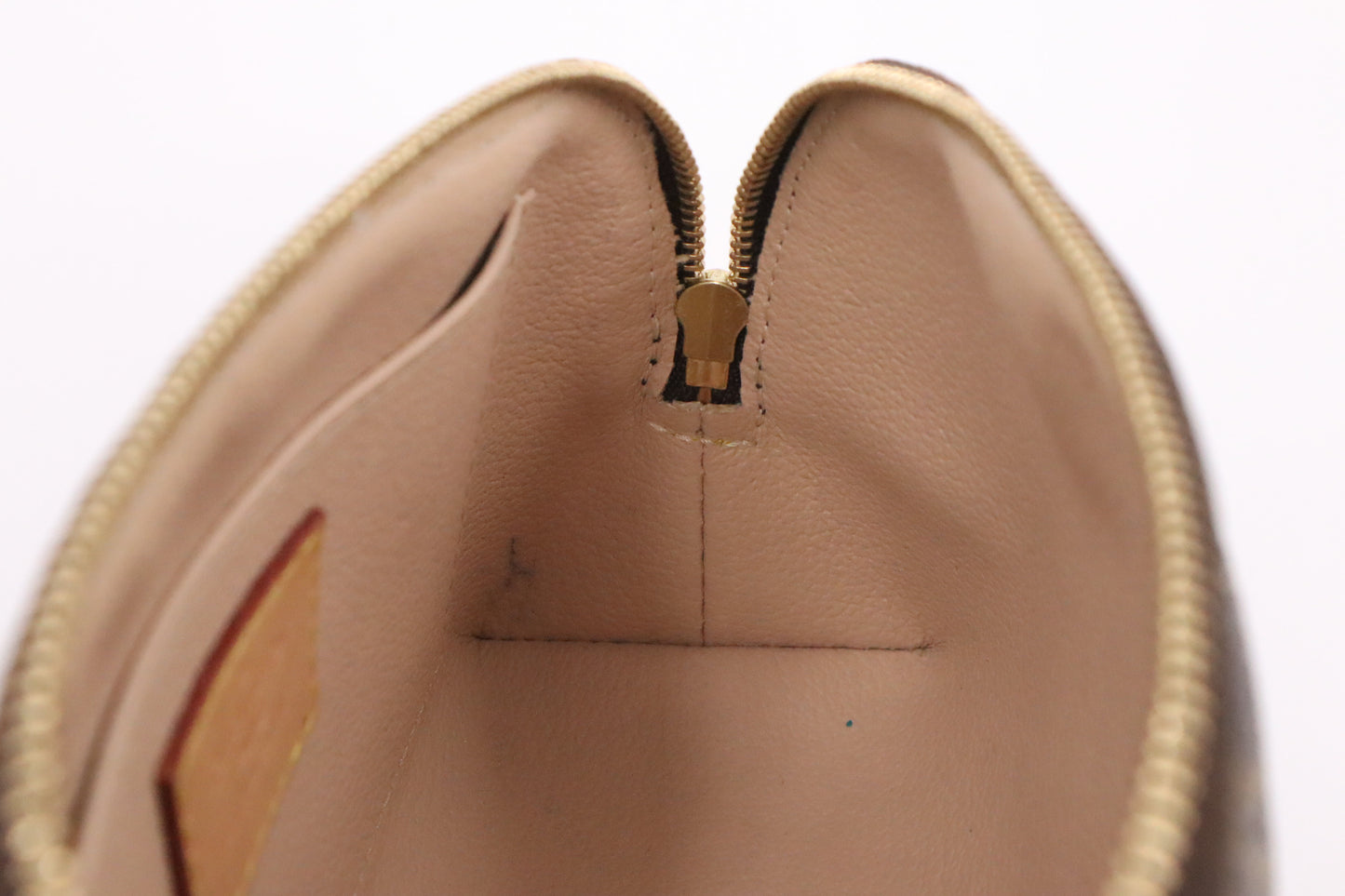 Louis Vuitton Pochette Cosmetics PM in Monogram Canvas