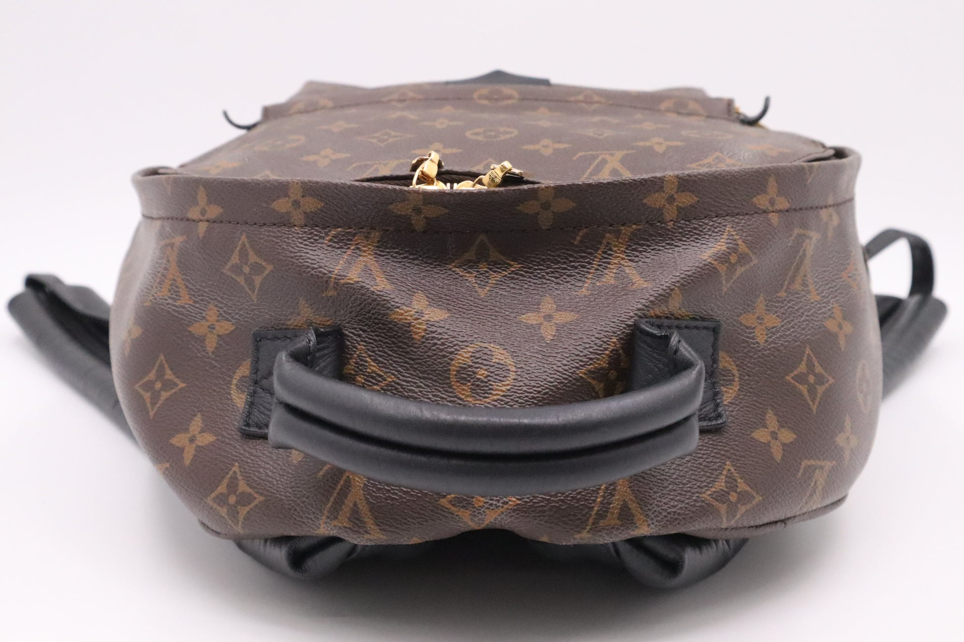 light brown louis vuitton backpack Louis Vuitton Palm Springs MM Backpack in Monogram Canvas – Weekly Lux Drop
