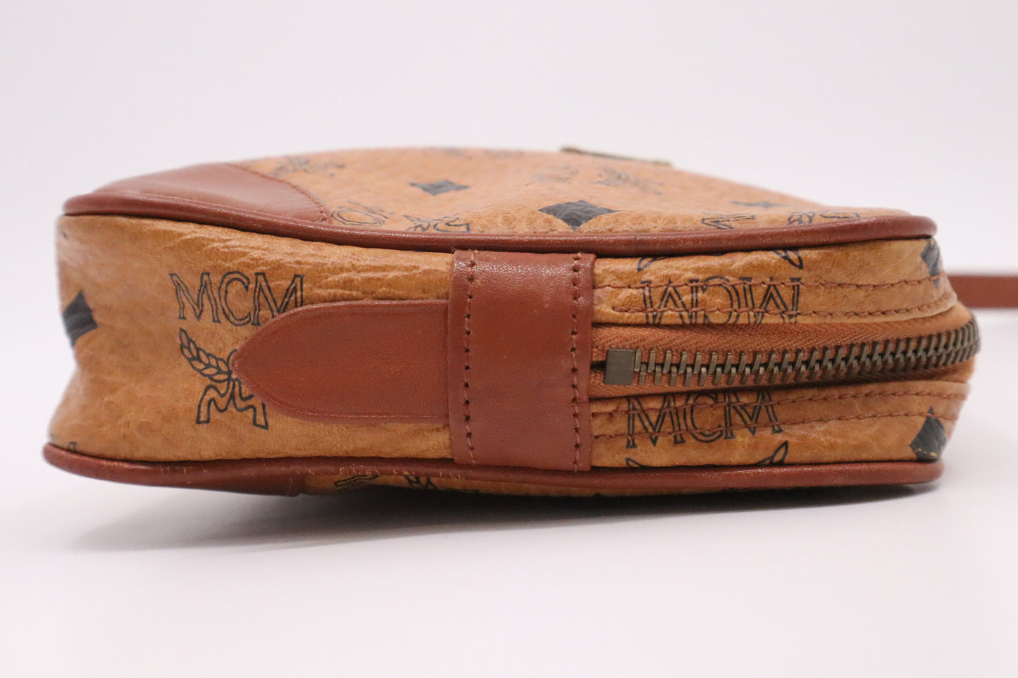 MCM Clutch in Cognac Visetos Canvas