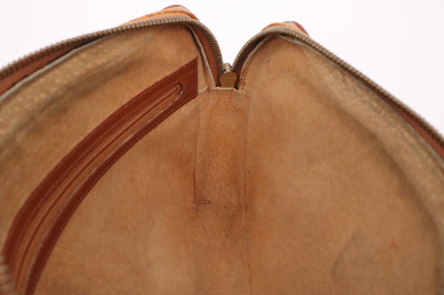 MCM Clutch in Cognac Visetos Canvas