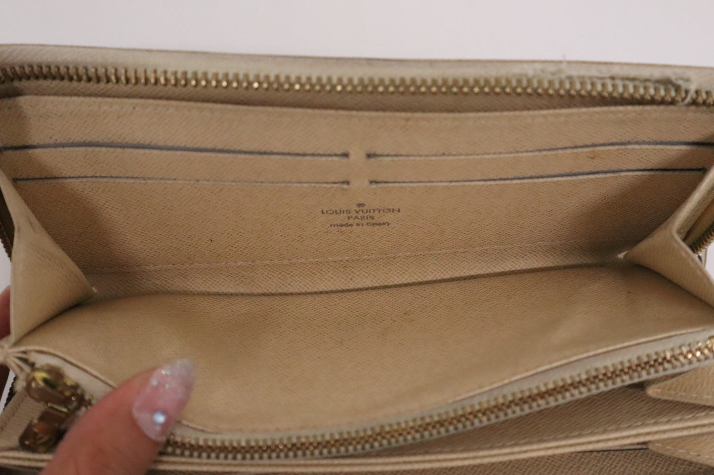 Louis Vuitton Long Zippy Wallet in Damiere Azur Canvas