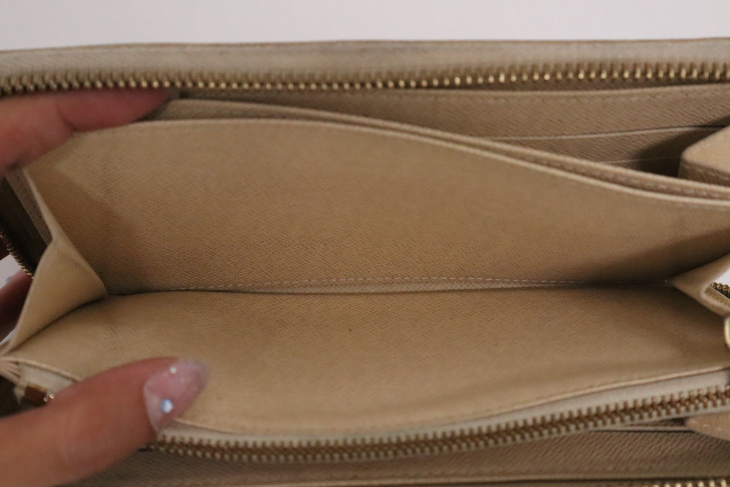 Louis Vuitton Long Zippy Wallet in Damiere Azur Canvas
