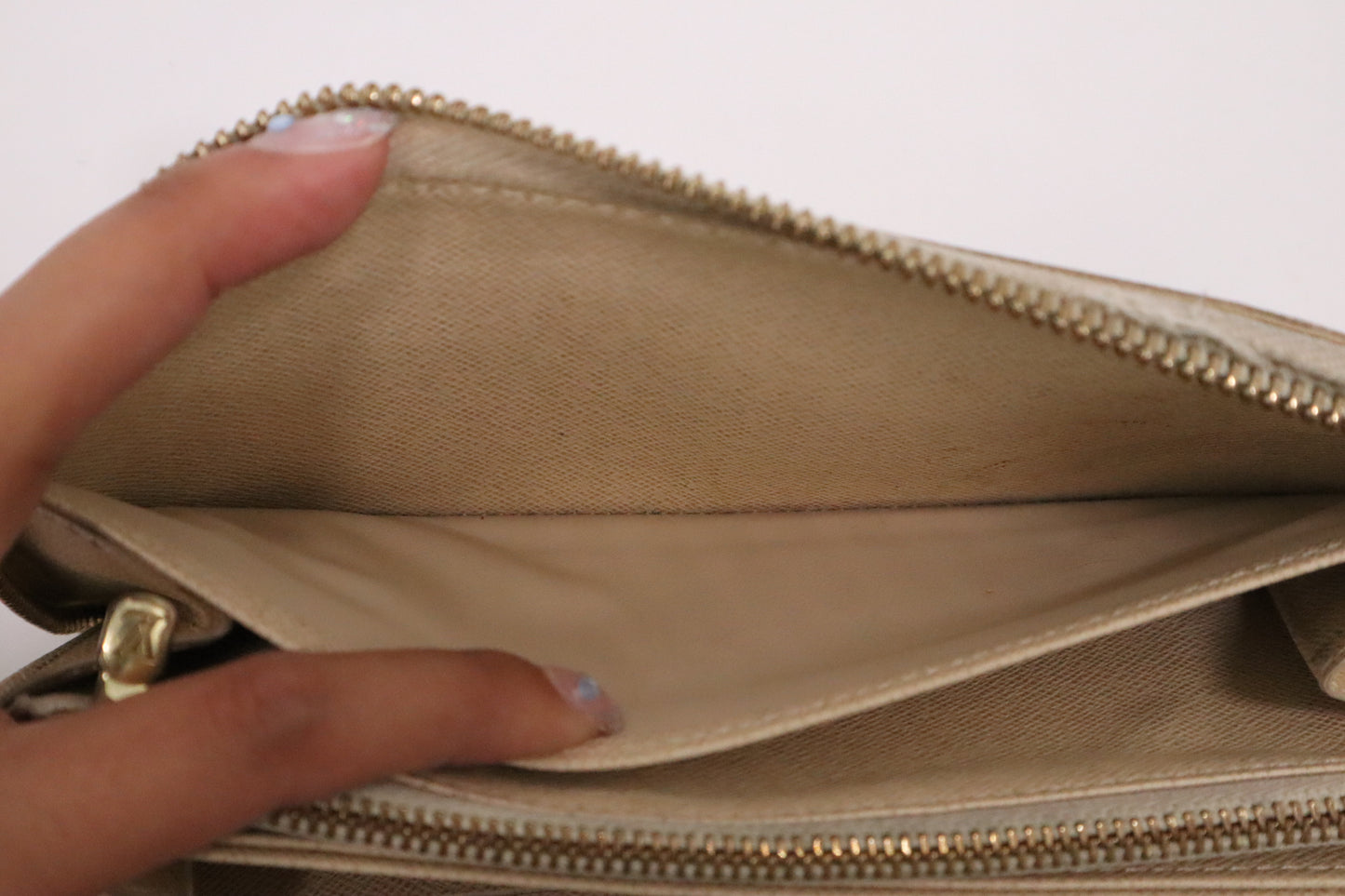 Louis Vuitton Long Zippy Wallet in Damiere Azur Canvas