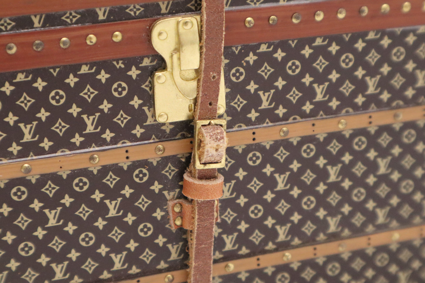 Louis Vuitton Miss France Trunk Paper Weight