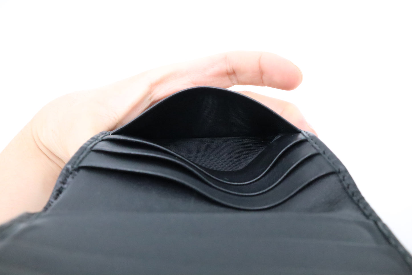 Gucci Compact Wallet in Black Micro Guccissima Leather