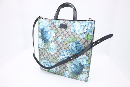 Gucci Tote in Blue Blooms GG Canvas