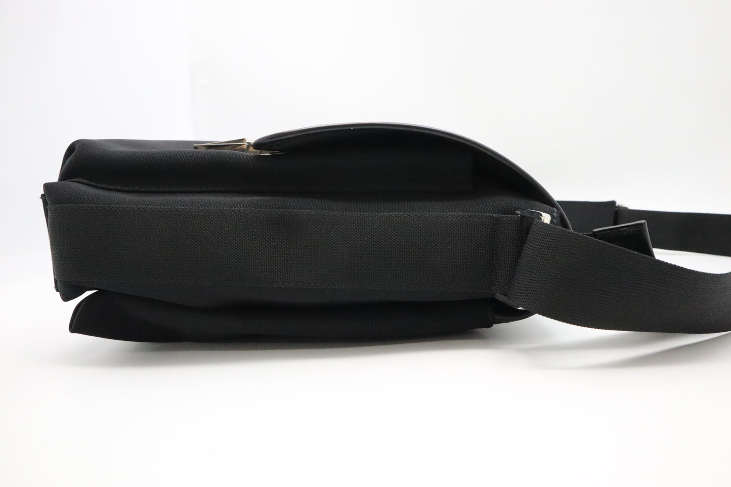 GG Messenger Bag in Black Cotton