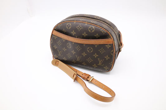 Louis Vuitton Blois in Monogram Canvas