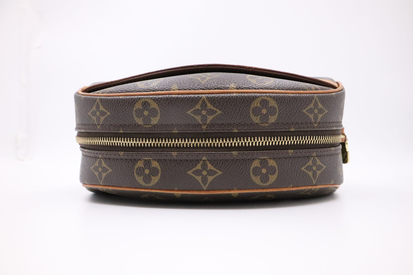 Louis Vuitton Blois in Monogram Canvas