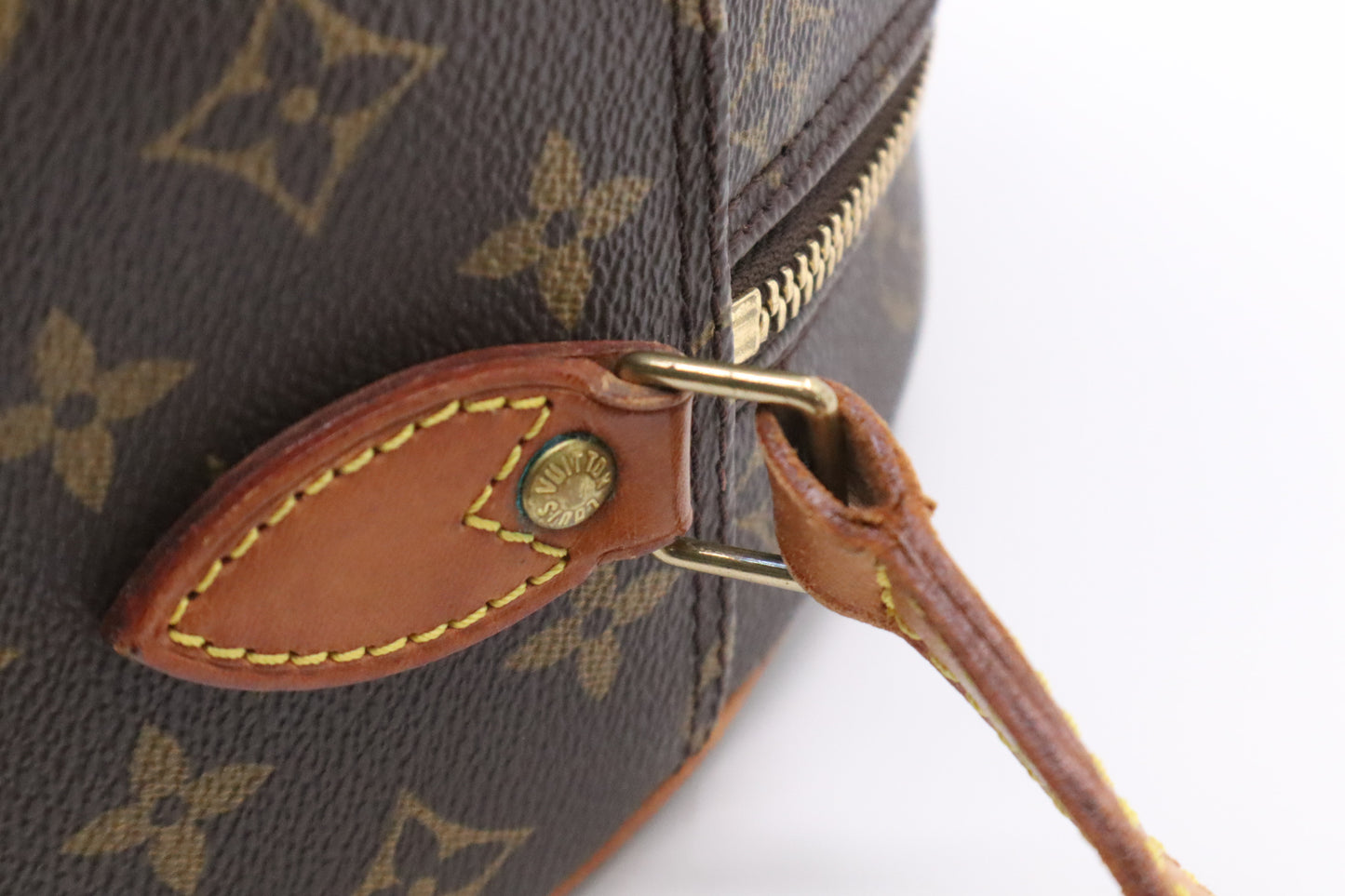 Louis Vuitton Blois in Monogram Canvas