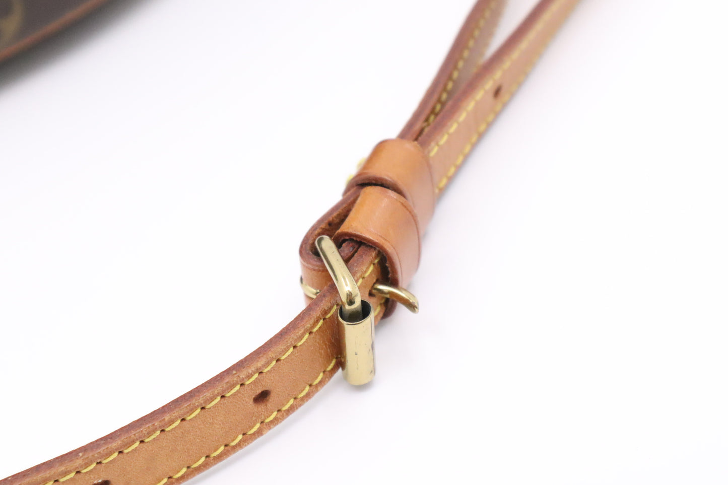 Louis Vuitton Blois in Monogram Canvas