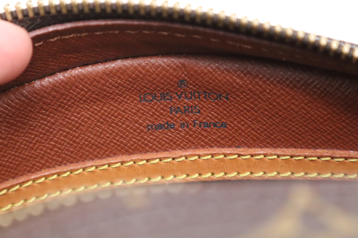 Louis Vuitton Blois in Monogram Canvas