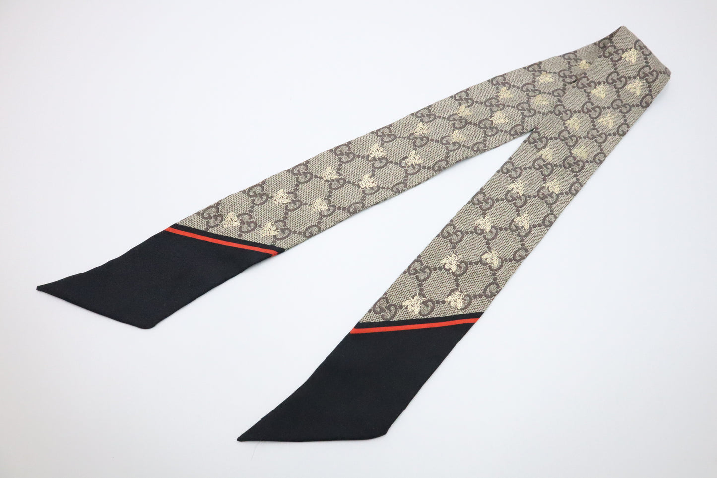 Gucci Twilly in GG Silk with Bees