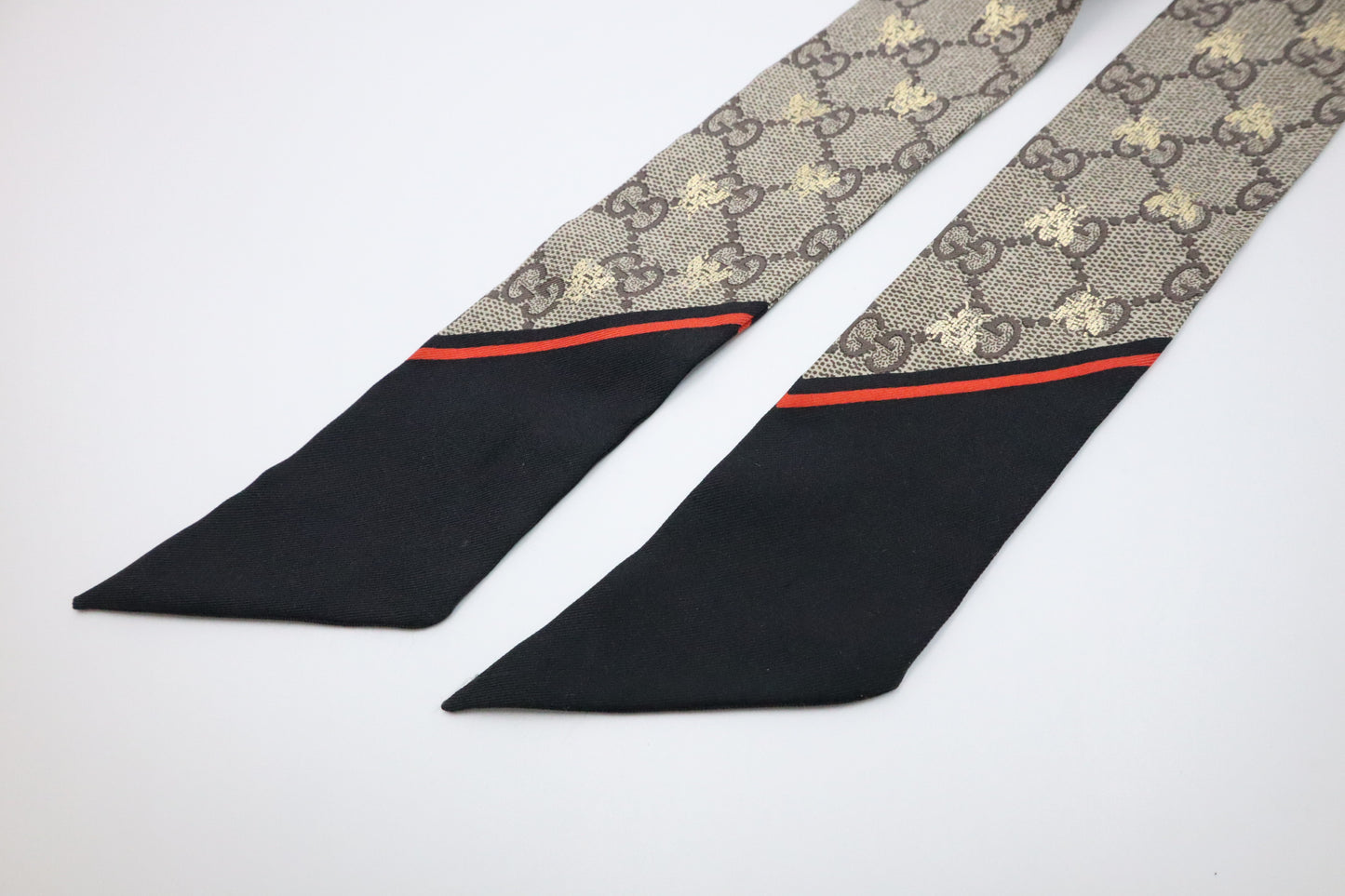 Gucci Twilly in GG Silk with Bees
