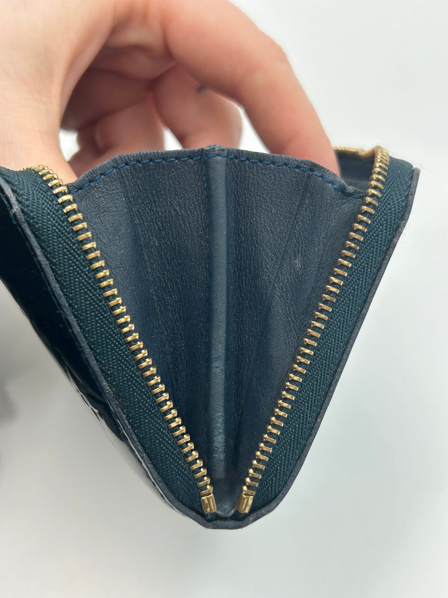 Louis Vuitton Zippy Coin Wallet in Green Vernis Leather