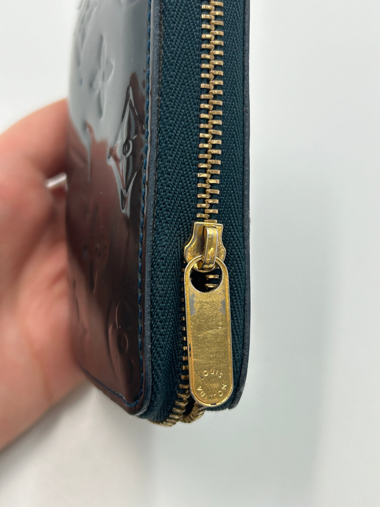 Louis Vuitton Zippy Coin Wallet in Green Vernis Leather