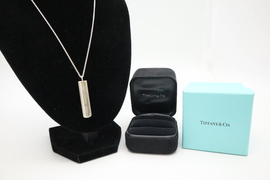 Tiffany&Co. 1837 Narrow Bar Pendant in 925 Silver