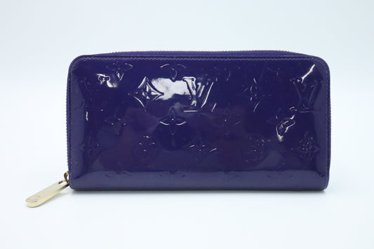 Louis Vuitton Long Zippy Wallet in Purple Vernis