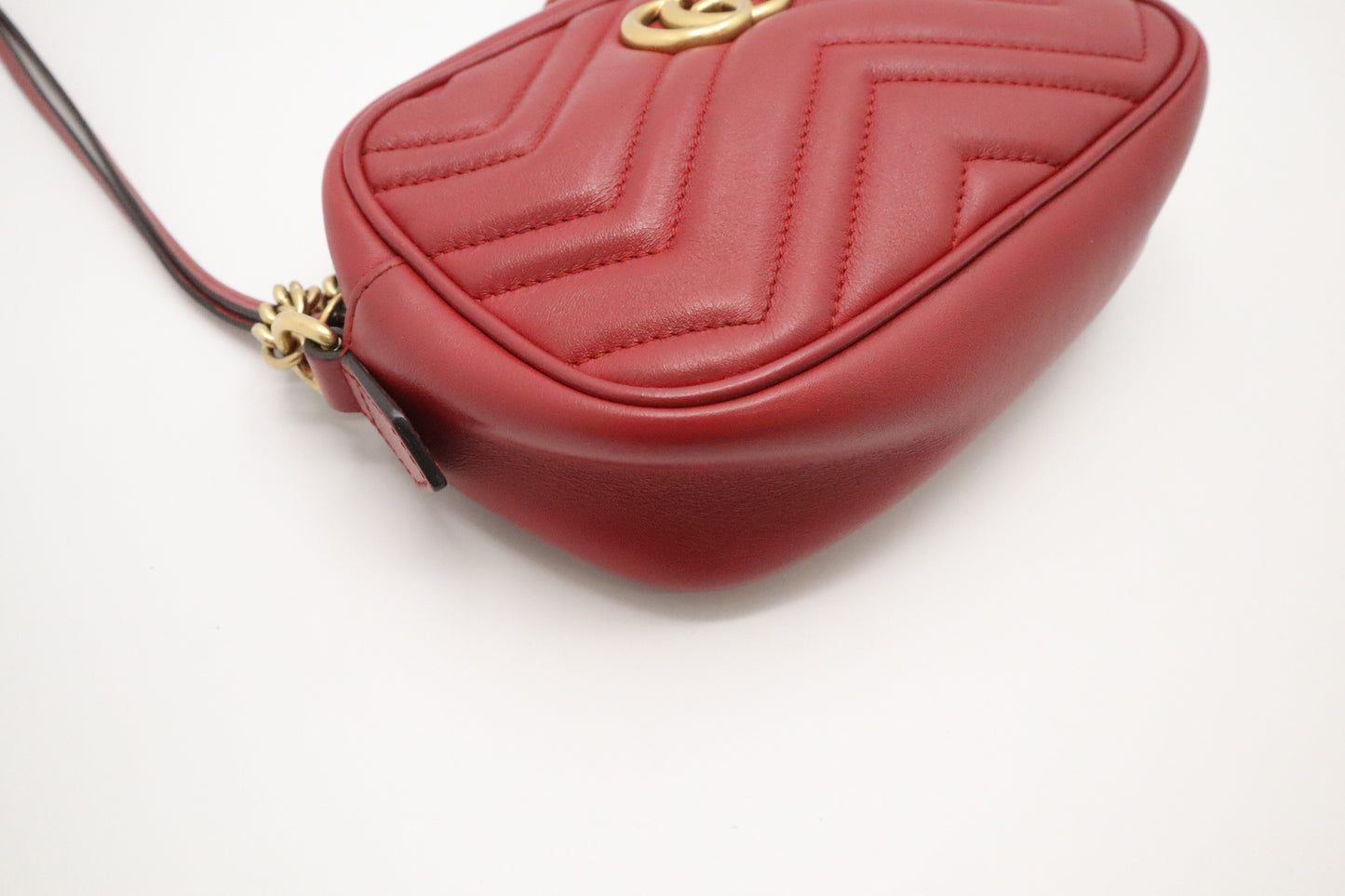 Gucci Marmont Mini Shoulder Bag in Red Leather