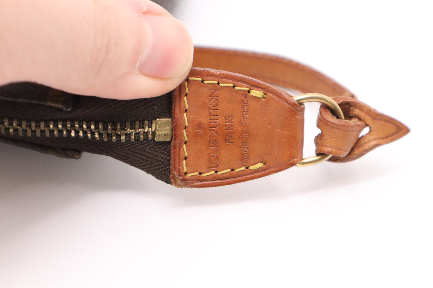 Louis Vuitton Pochette Accessoires in Monogram Canvas