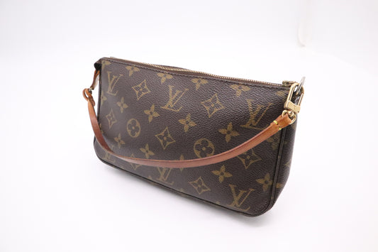 Louis Vuitton Pochette Accessoires in Monogram Canvas