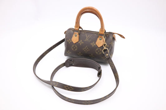 Louis Vuitton Mini Speedy in Monogram Canvas