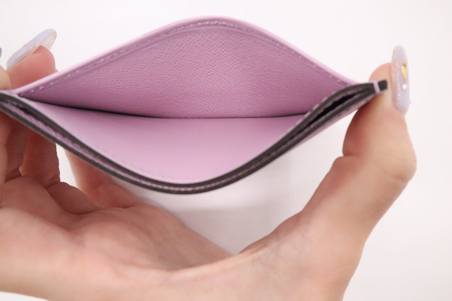 Louis Vuitton Card Case in Lilac Epi Leather