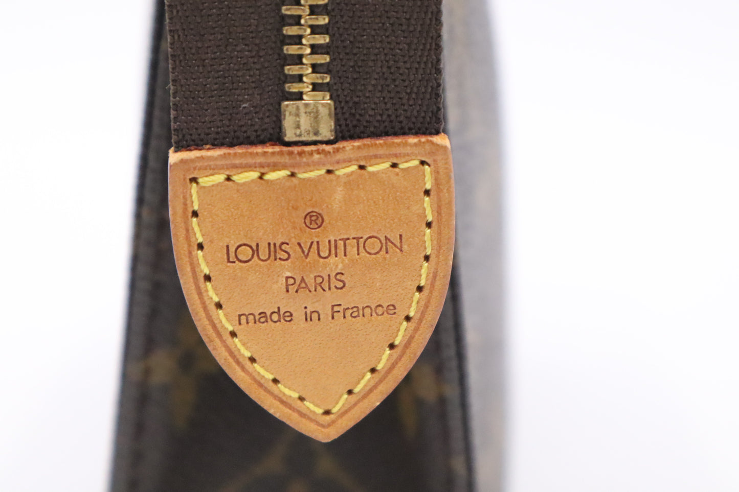 Louis Vuitton Toiletry 19 in Monogram Canvas