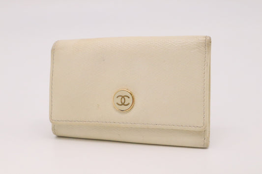 Chanel 6 Key Case in Cream Leather