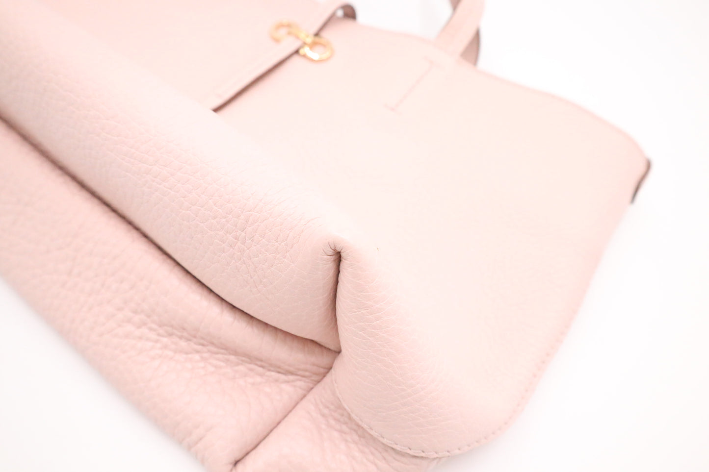 Ferragamo Handbag in Pale Pink Leather