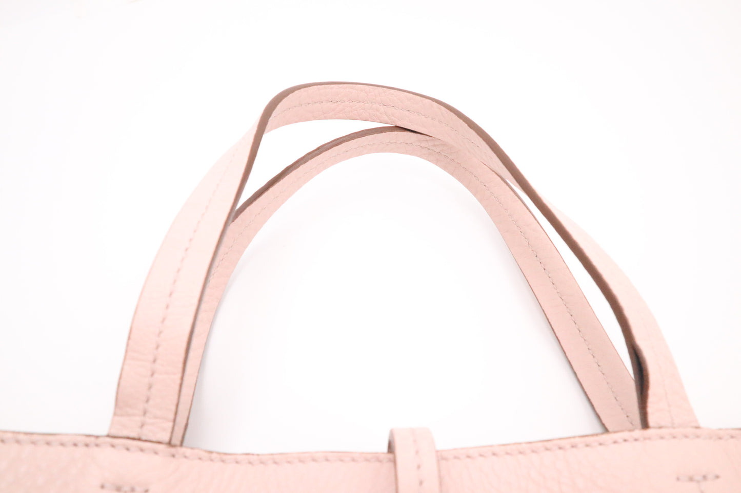 Ferragamo Handbag in Pale Pink Leather